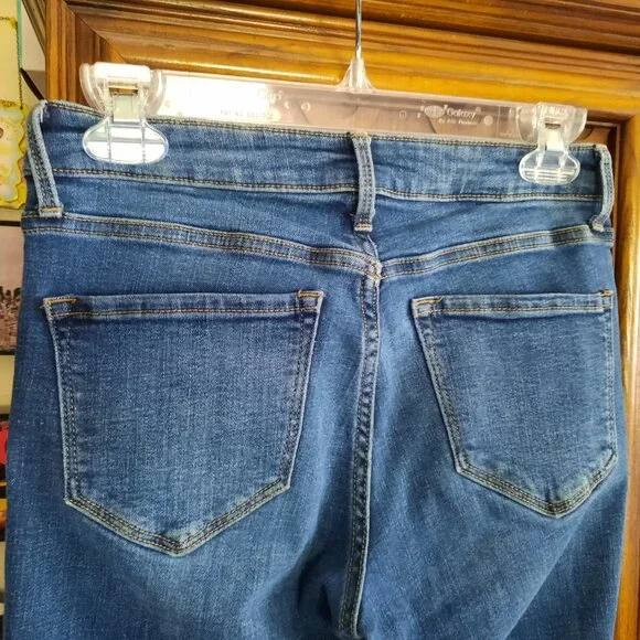 Old Navy Mid-Rise ROCKSTAR Distressed Skinny Jeans - Darkwash, Size 4 - Picture 6 of 15